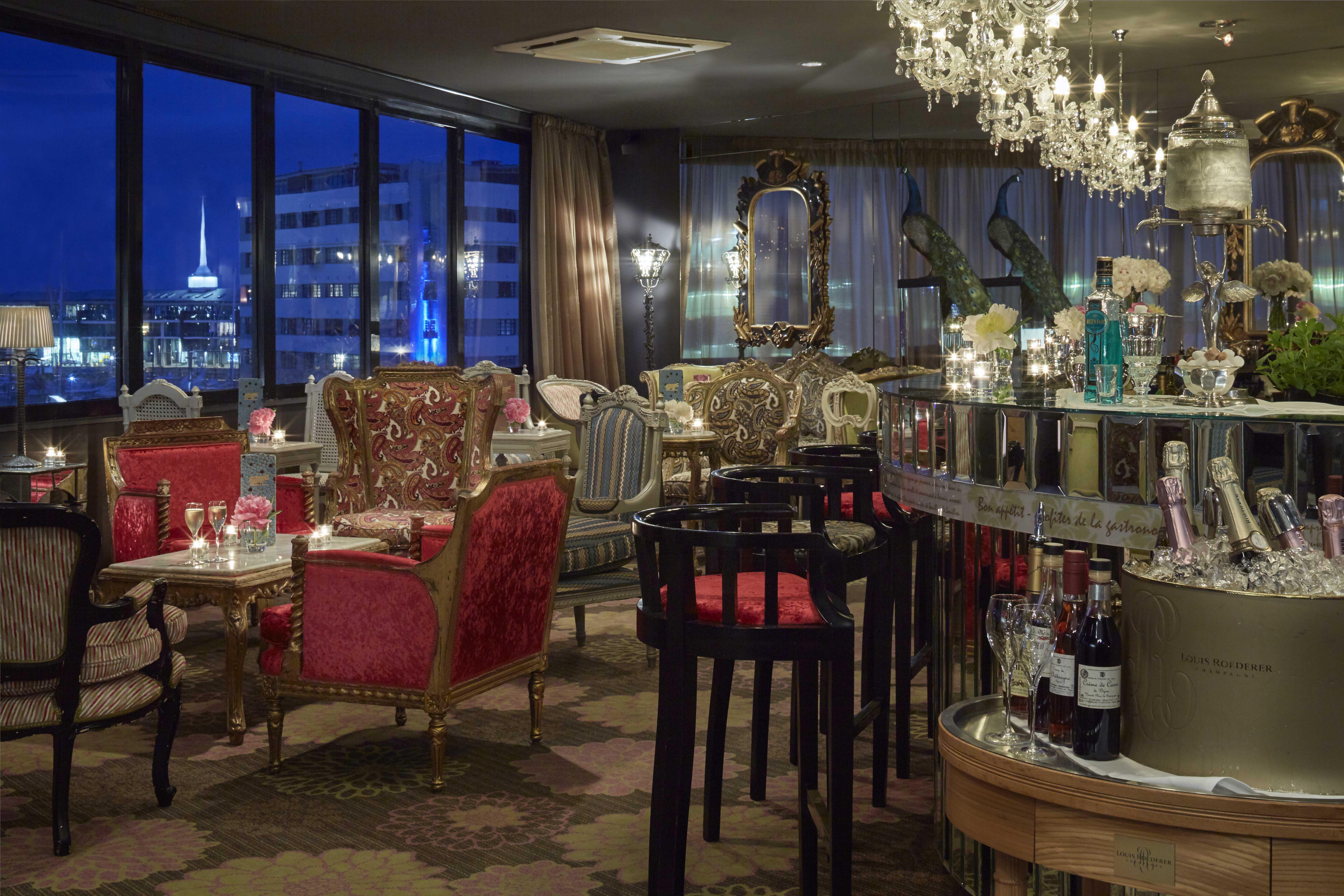 Museum Apartment Hotel, Independent Collection By Evt Wellington Buitenkant foto The bar at the 101 bar
