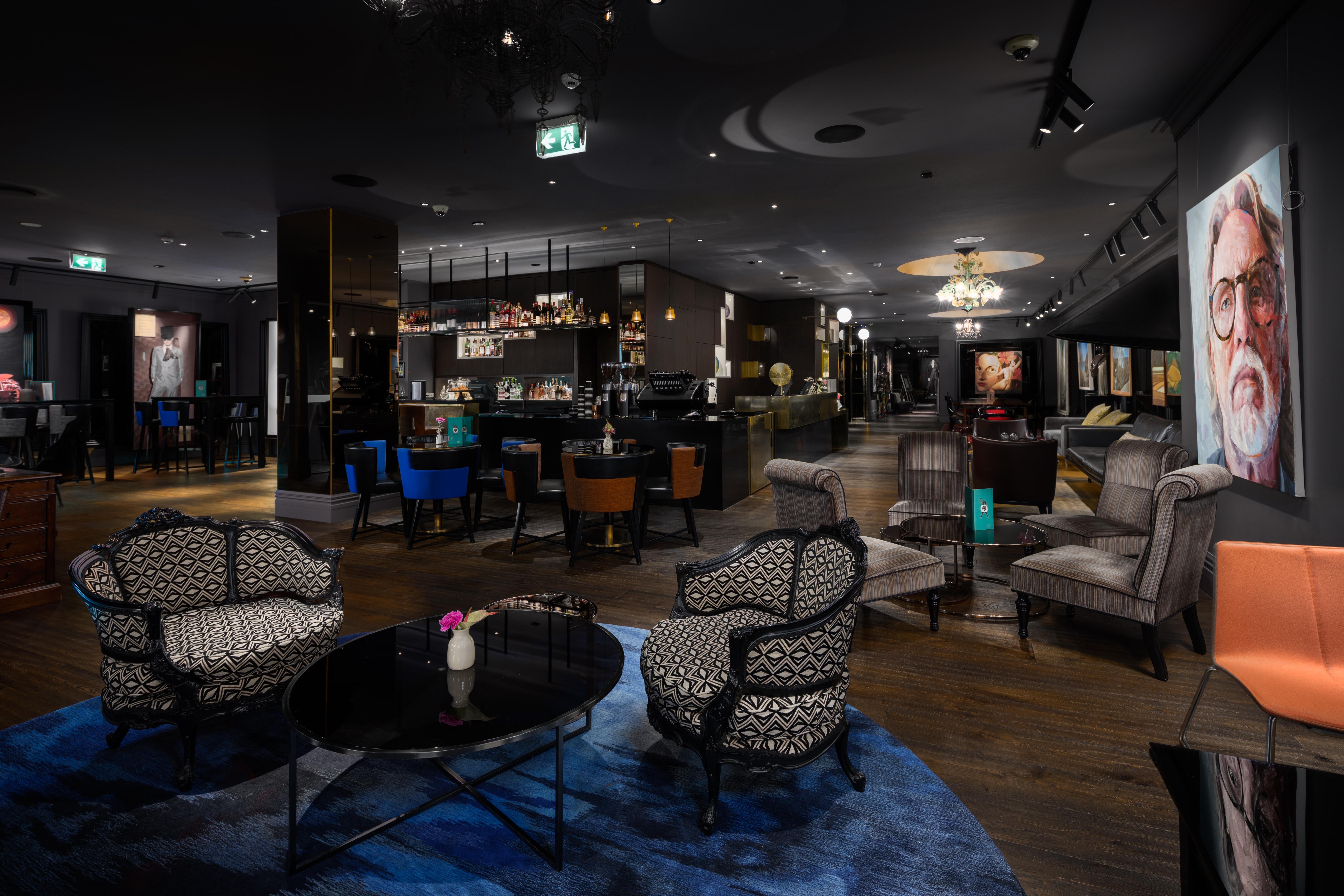 Museum Apartment Hotel, Independent Collection By Evt Wellington Buitenkant foto The Lounge at London Heathrow Airport